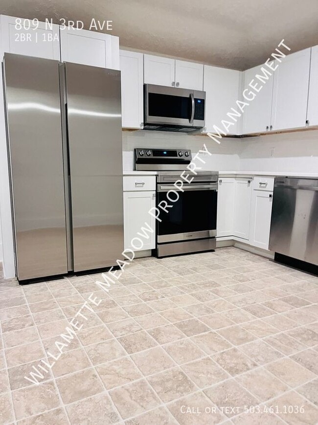 Building Photo - 809 N 3rd Ave