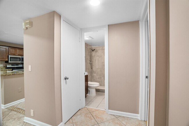 Building Photo - 22615 SW 66th Ave