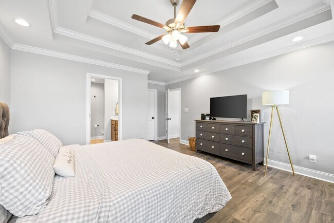 Building Photo - 3 bedroom Pet Friendly Home For Rent Near Needmore Road!