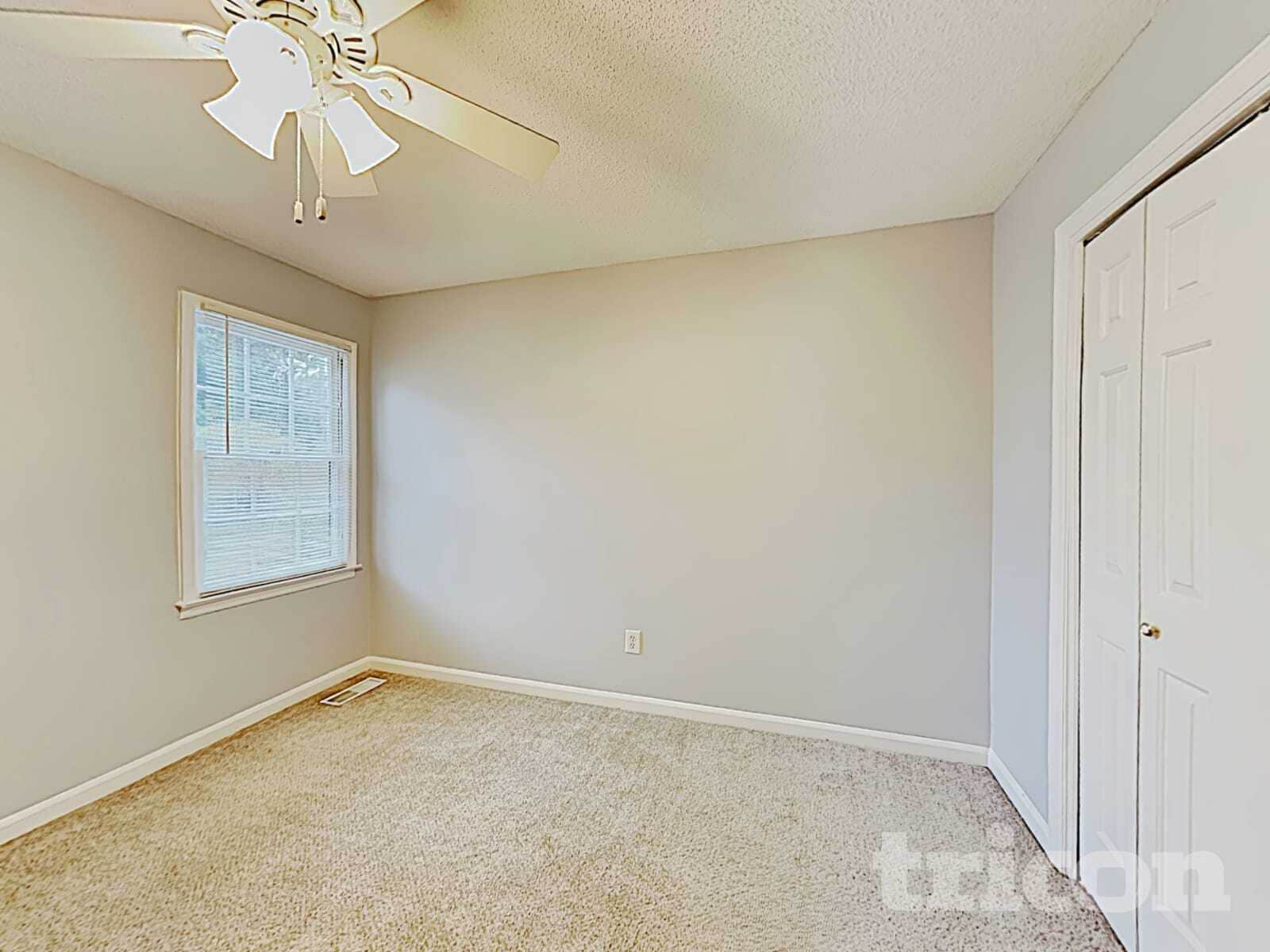 Building Photo - 5394 Telford Ct