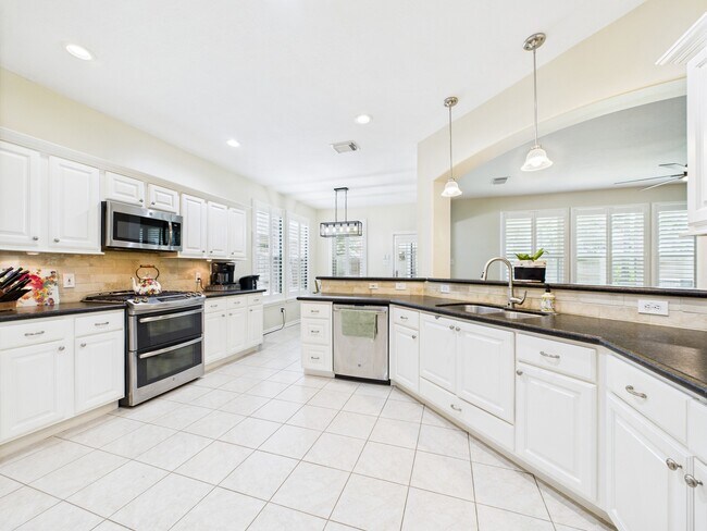 Building Photo - 4503 Avery Hollow Ct