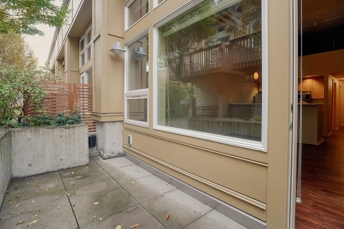 Building Photo - Saxe Apartments - Studio + extra room