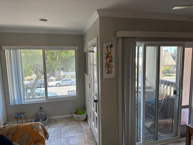 Building Photo - 3844 Groton St