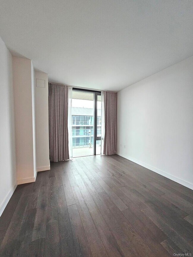 Building Photo - 131-03 40th Rd