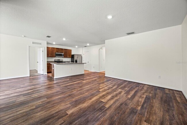 Building Photo - 6381 Trouvaille Pl