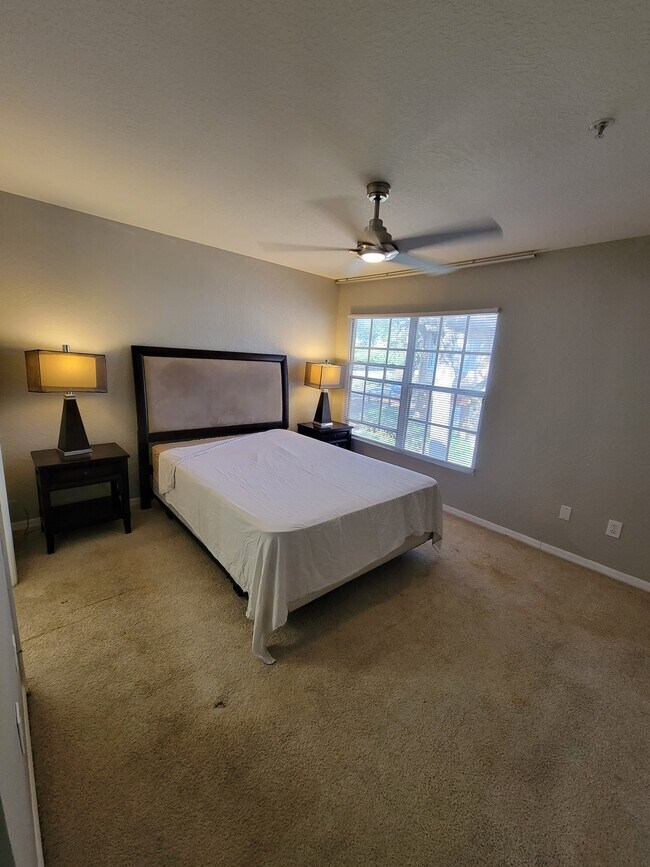 Building Photo - The Condo