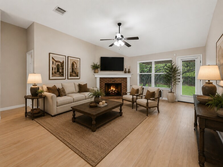 Building Photo - 1004 Downridge Dr