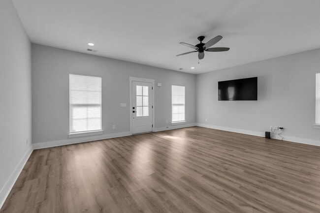 Building Photo - Beautiful Home in Hamlet at Carothers Cros...