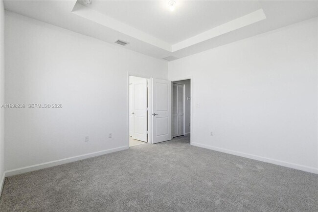 Building Photo - 2705 SE 25th Ave