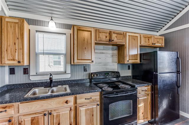 Building Photo - 5001 Knob Hill Rd