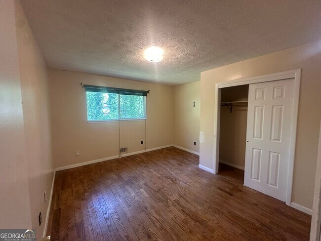 Building Photo - 6859 Mystic Ln