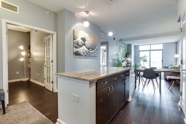Building Photo - 475 K St NW