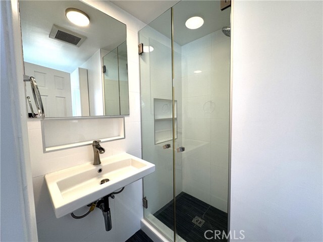 Building Photo - 1631 Lomax Ln