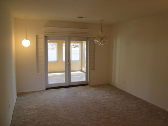 Building Photo - Coming Soon In The NE Heights!