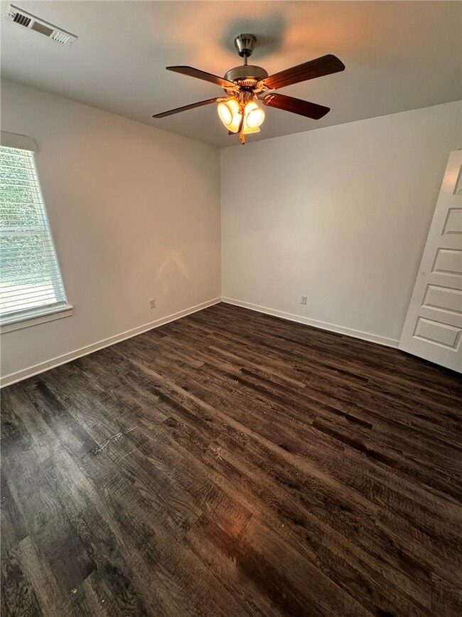 Building Photo - 321 Westbrook Ct