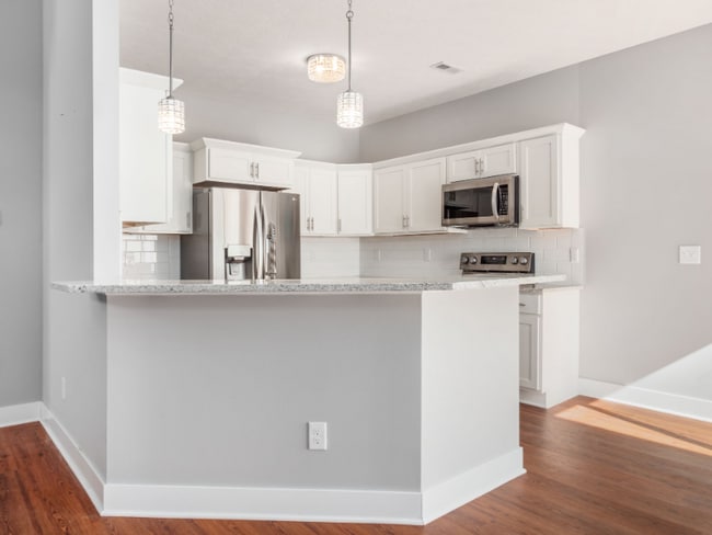 Building Photo - 101 Glenridge Dr