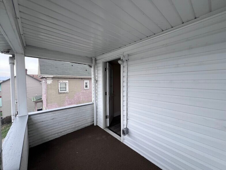 Building Photo - 542 Ohio Ave