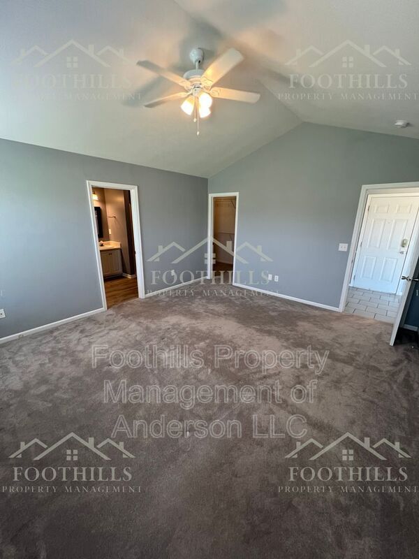 Building Photo - 119 McClain Lake Drive