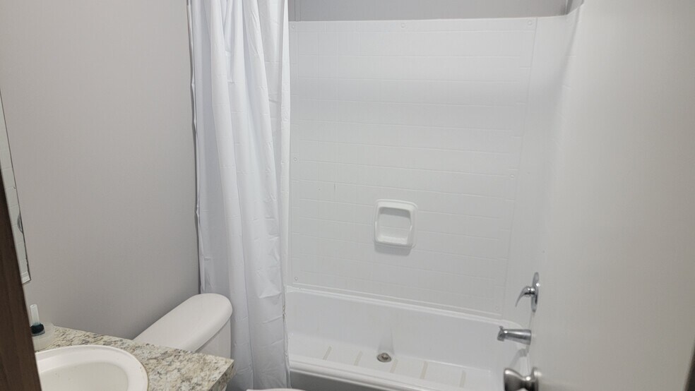 Building Photo - 32744 Carolee Cir