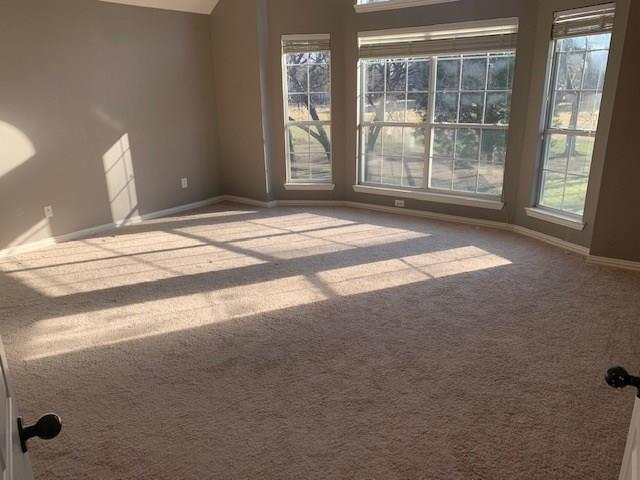 Building Photo - 5710 Roanoke Dr