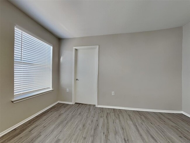 Building Photo - 12529 Sky Harbor Dr