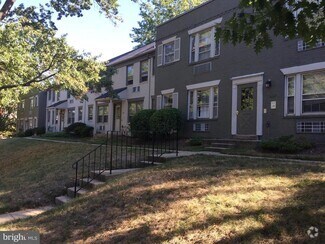 Building Photo - 818 Jefferson St