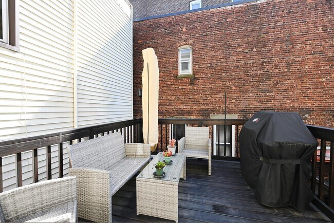 Building Photo - 49A South St