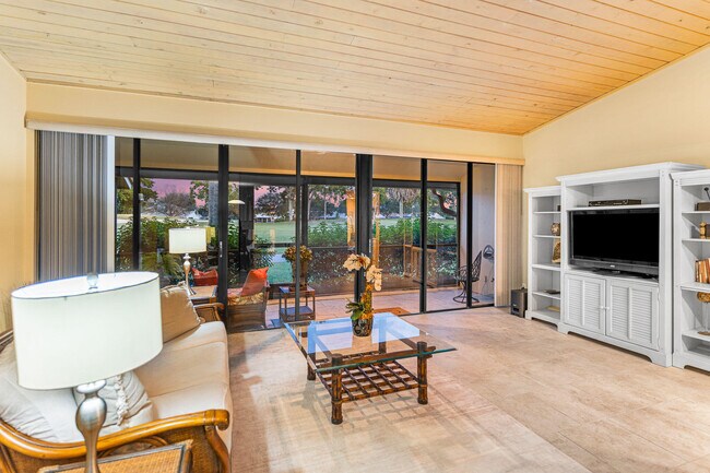 Building Photo - 229 Old Meadow Way