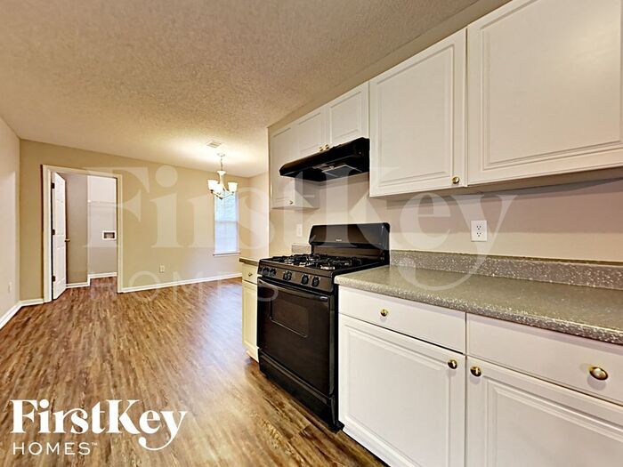 Building Photo - 10697 Tara Village Way