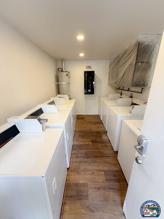 Building Photo - 912 Fourth St