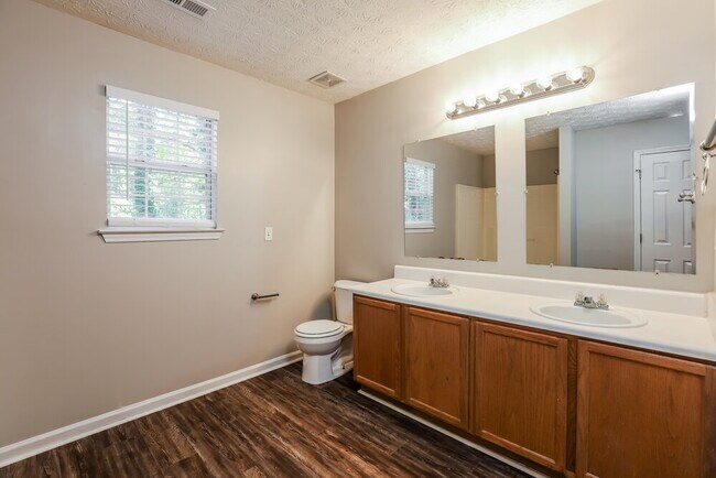 Building Photo - 6937 Fairway Trail