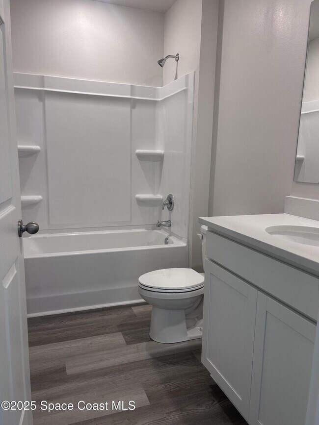 Building Photo - 2398 Angel Rd