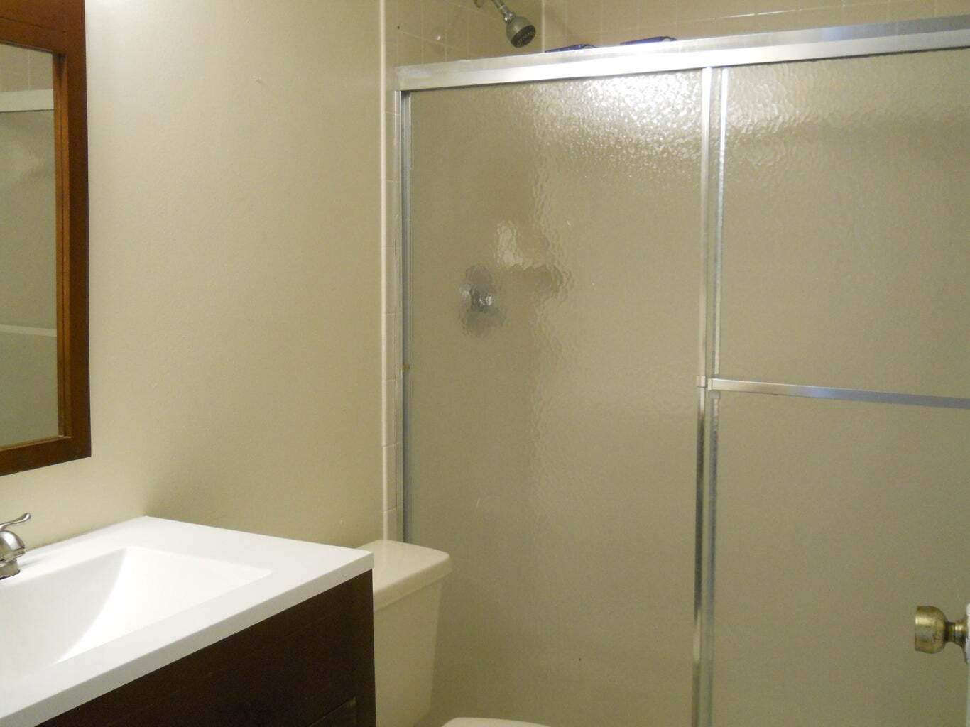 Building Photo - 3955 Village Dr