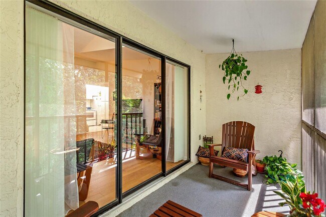 Building Photo - 3161 Lake Pine Way S