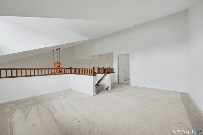 Building Photo - 25 Adams Ave