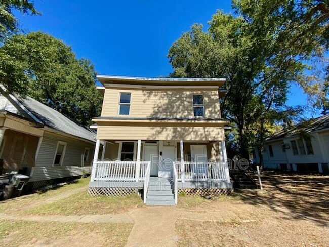 Primary Photo - 426 Merrick St