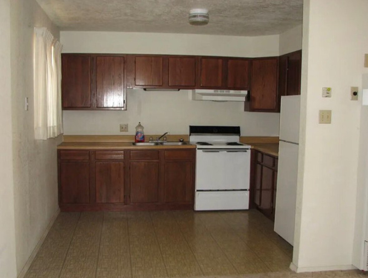 Kitchen - 1433 Kimball Pl