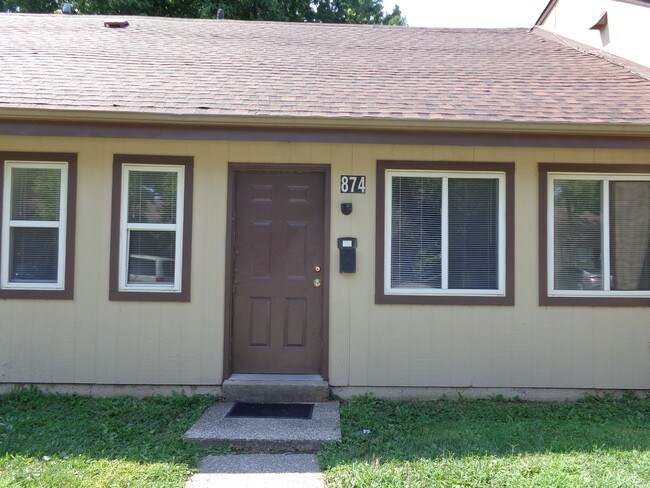 Building Photo - 891 Dawnview Ct