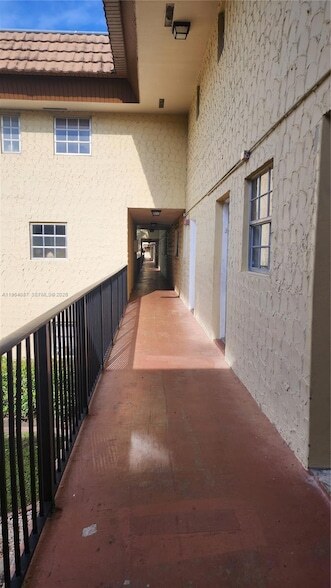 Building Photo - 8600 SW 109th Ave