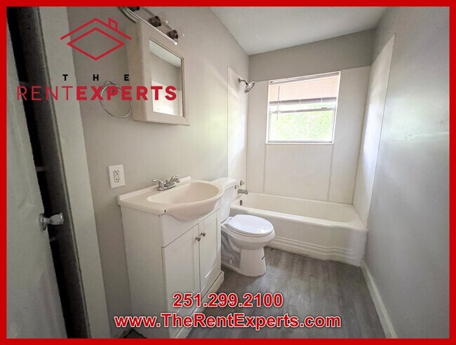 Building Photo - 1103 Ross St