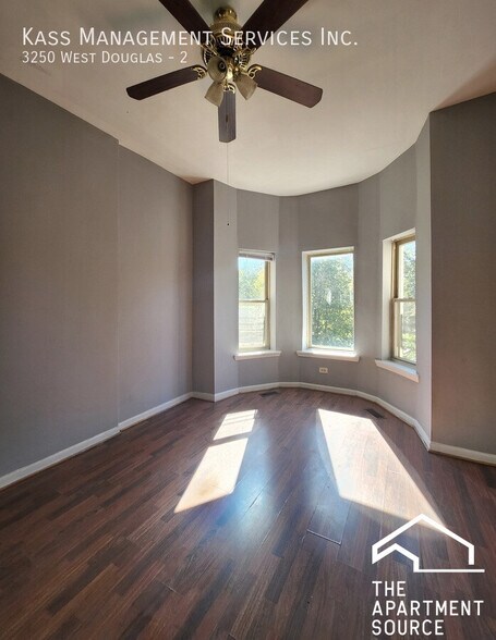 Primary Photo - 3248 W Douglas Blvd