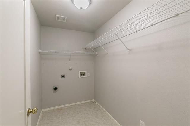 Building Photo - 2668 Redcedar Dr