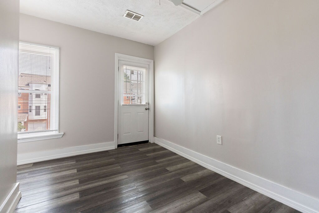 Building Photo - 5409 Bridge Ave