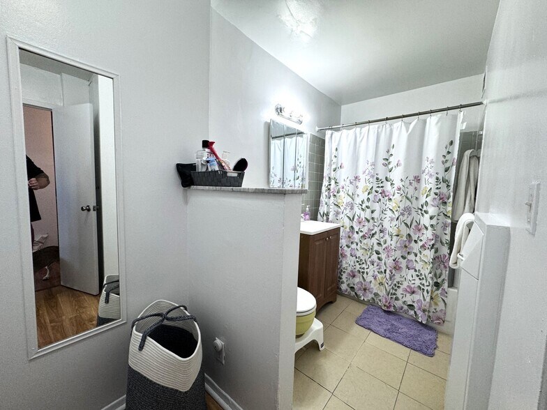 Building Photo - 270 Marin Blvd