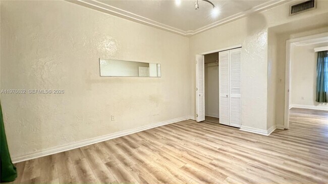 Building Photo - 1335 Pennsylvania Ave