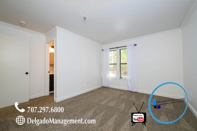 Building Photo - 1321 S Villa Way