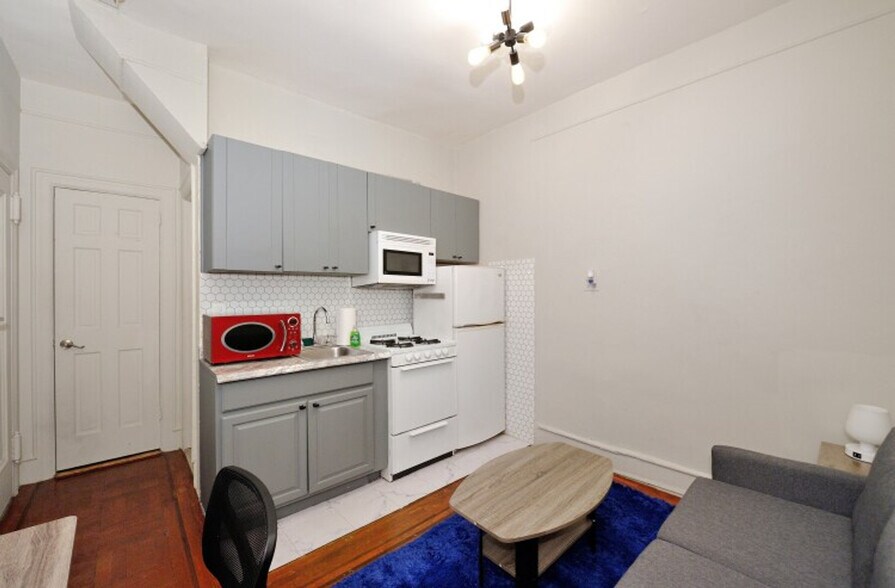 Building Photo - 315 E 77th St