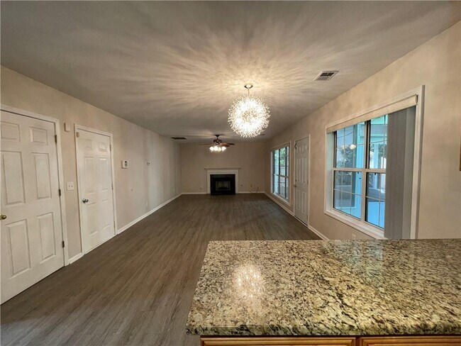 Building Photo - 2665 Woodbine Hill Way