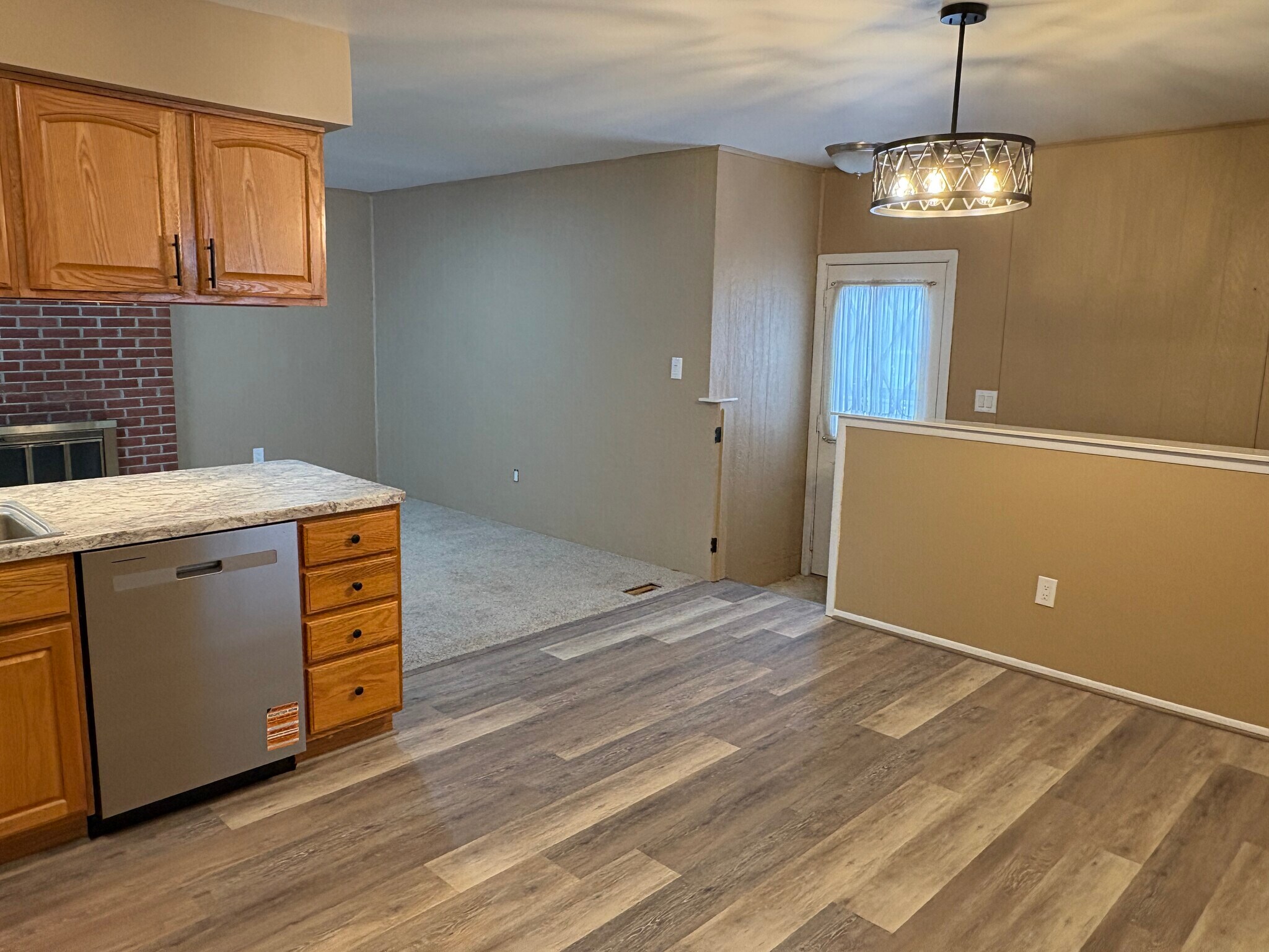 Building Photo - 35328 Lucinda Dr