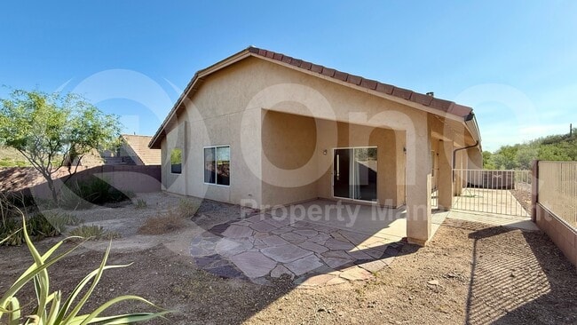 Building Photo - 824 S Saguaro Ridge Pl